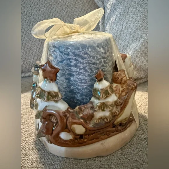 Christmas Candle - Picture 2 of 6